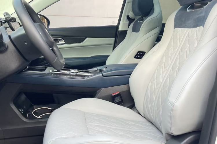 Used CHANGAN UNI-K iDD 2022 Blue Whale iDD 130km 1.5T Prestige Model
