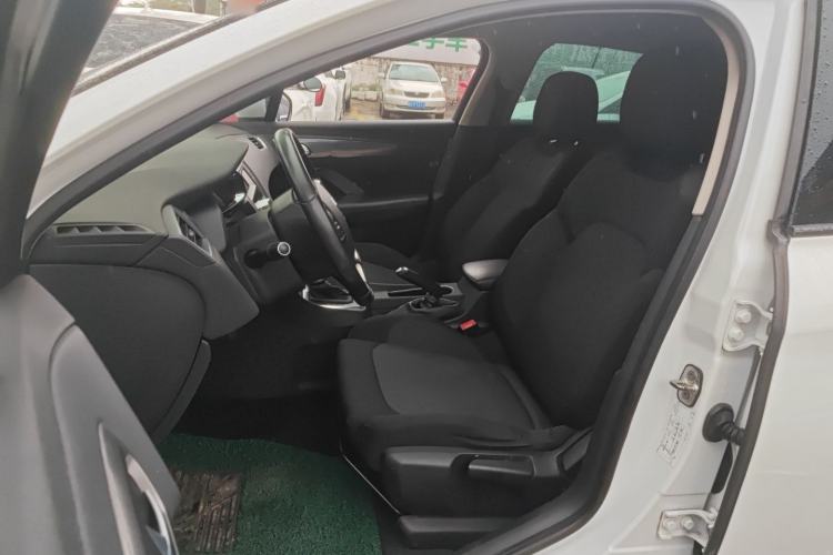 Used DS 5LS 2016 1.6T Comfort Edition THP160
