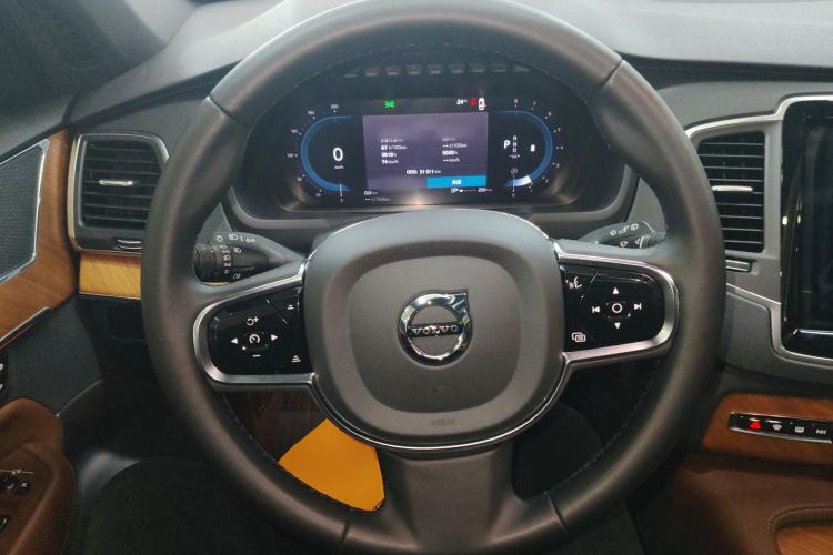 Used Volvo XC90 2024 B5 SmartDrive Luxury Edition 5 Seats