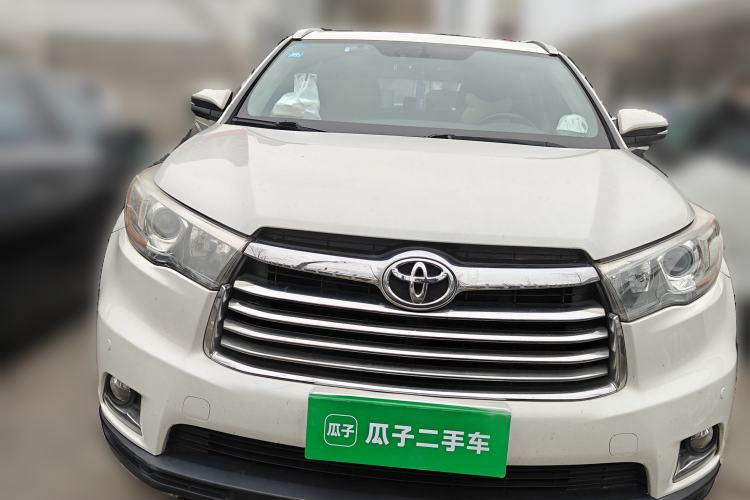 Used Toyota Highlander 2017 2.0T Two-Wheel Drive Luxury Edition 7 Seats Front