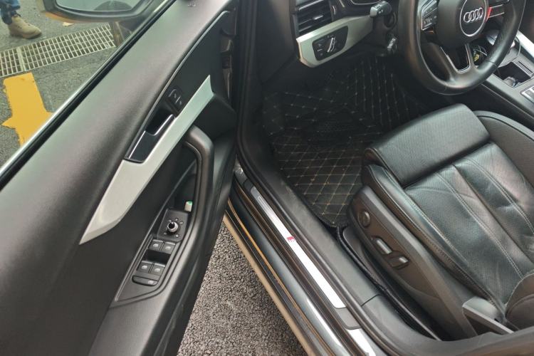 Used Audi A4L 2022 40 TFSI Fashion Dynamic Model Driver Seat