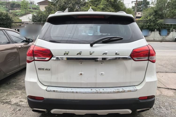 Used Haval H2 2018 Chuanxiang Edition Blue Badge 1.5T Dual-Clutch Two-Wheel Drive Fashionable Model Rear