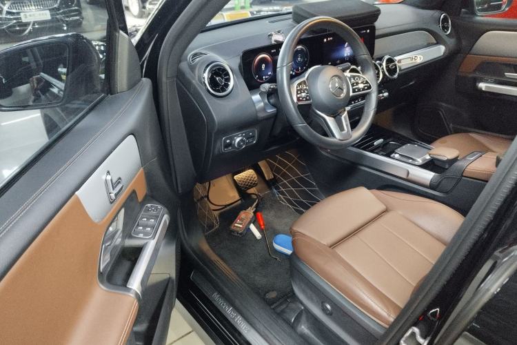 Used Mercedes-Benz GLB 2022 Second Facelift GLB 200 Dynamic Edition Driver Seat