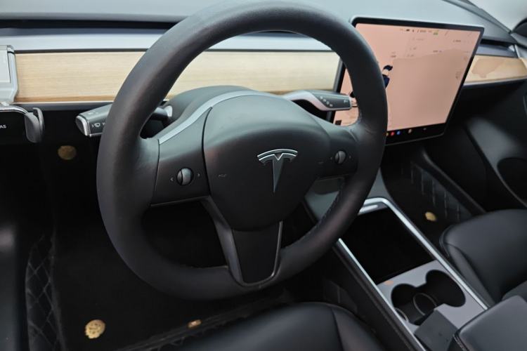 Used Tesla Model 3 2022 Rear-Wheel-Drive Version Center Console