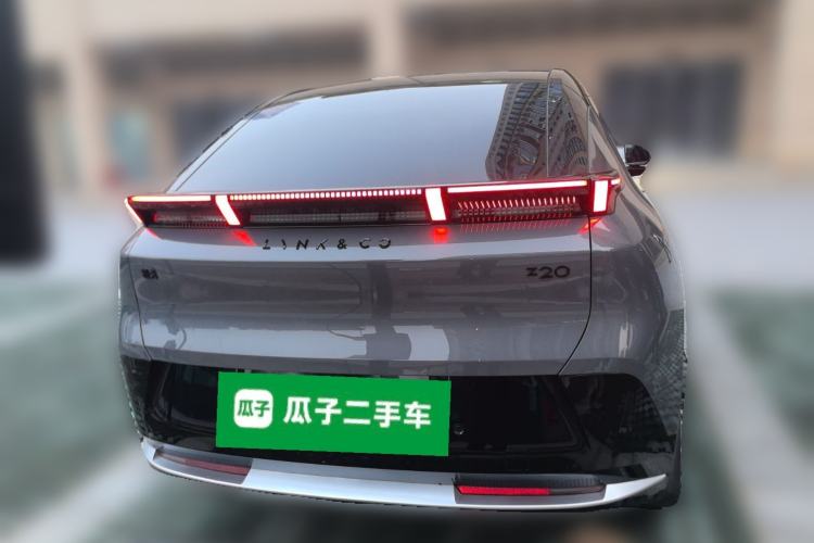 Used Lynk & Co Z20 2025 530 km Range Rear-Drive Max "Chasing the Sun" Edition
