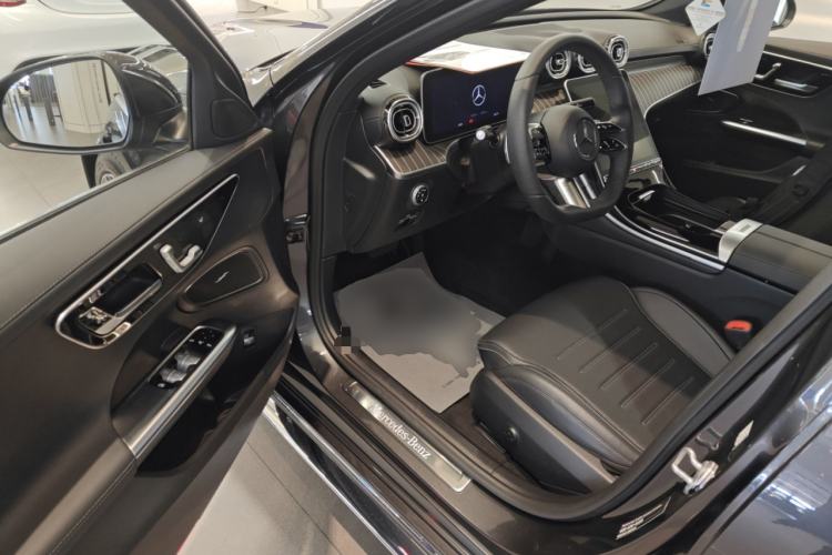 Used Mercedes-Benz C-Class 2022 Restyled C 260 L Sport Edition Driver Seat