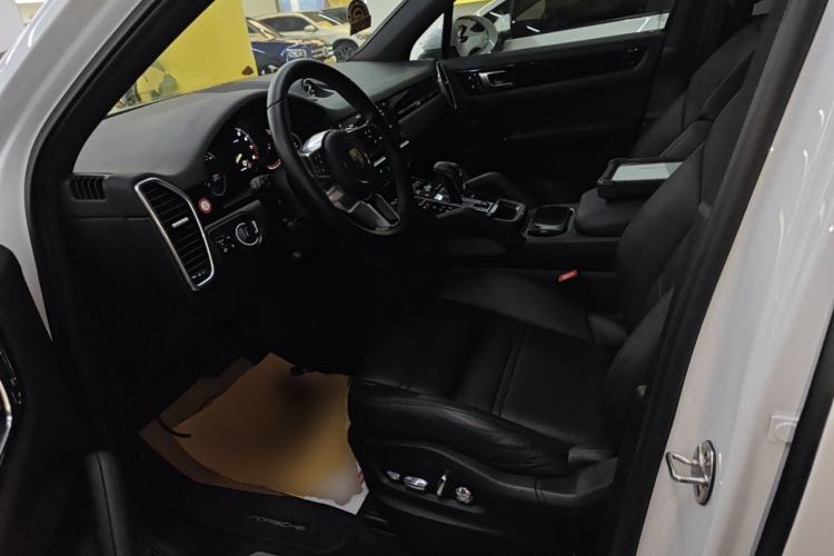 Used Porsche Cayenne E-Hybrid 2021 Cayenne E-Hybrid 2.0T
