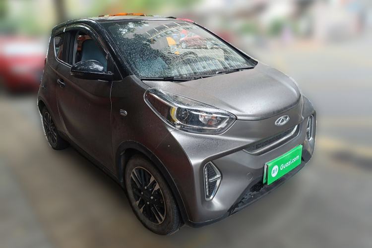 Used Chery Little Ant 2022 Revised Version Sweet Pink Edition Half-Sugar Version Lithium Iron Phosphate 30.7 kWh 30 kW 301 km Front Right 45 Deg