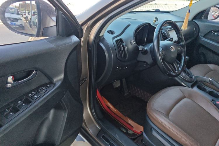 Used Kia Sportage R 2014 2.0L Automatic Two-Wheel Drive GLS Trim