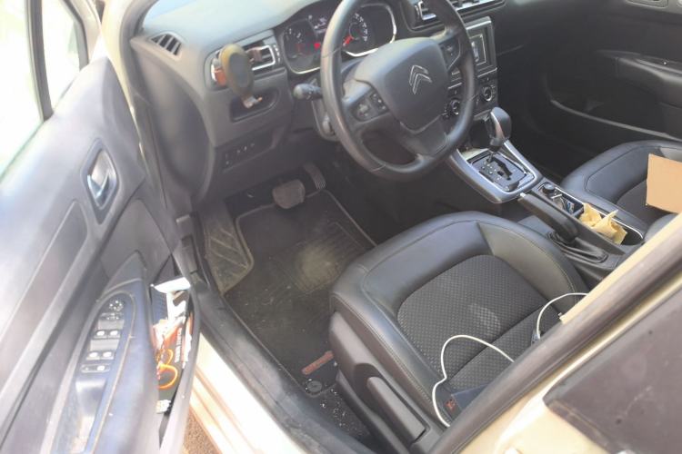 Used Citroen C4 Sega 2016 1.6L Automatic Luxury Model Driver Seat