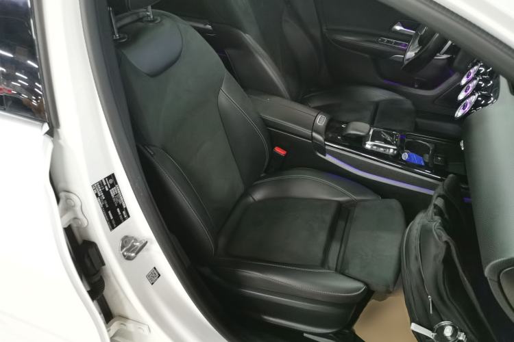 Used Mercedes-Benz A-Class 2022 Revised Version A 200 L Sport Sedan Fashionable Style Right Front Seat