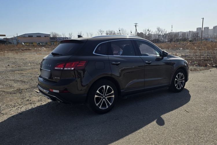 Used BORGWARD BX7 2016 28T Two-Wheel Drive Luxury Version 5 Seats