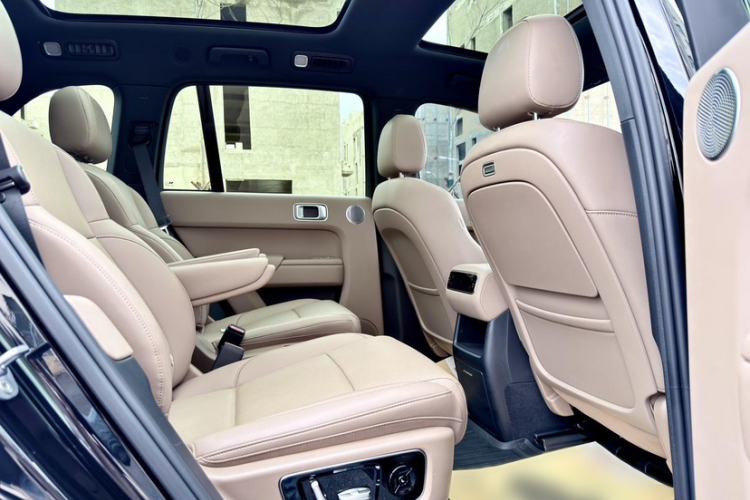 Used Li Auto L8 2025 Pro Smart Refresh Edition Interior 4