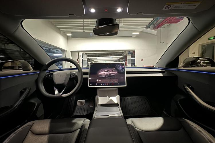 Used Tesla Model 3 2025 Rear-Wheel-Drive Version Interior 4