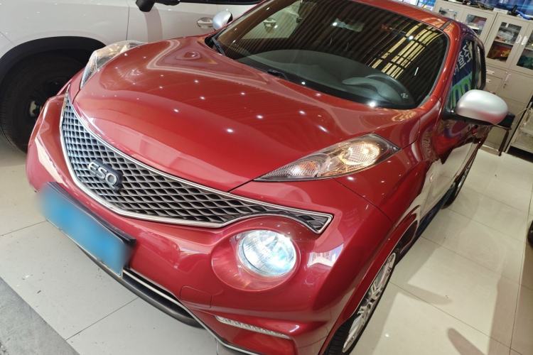 Used Infiniti ESQ 2014 1.6L Spontaneous Edition