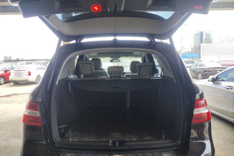 Used Mercedes-Benz M-Class 2014 ML 400 4MATIC Dynamic Model