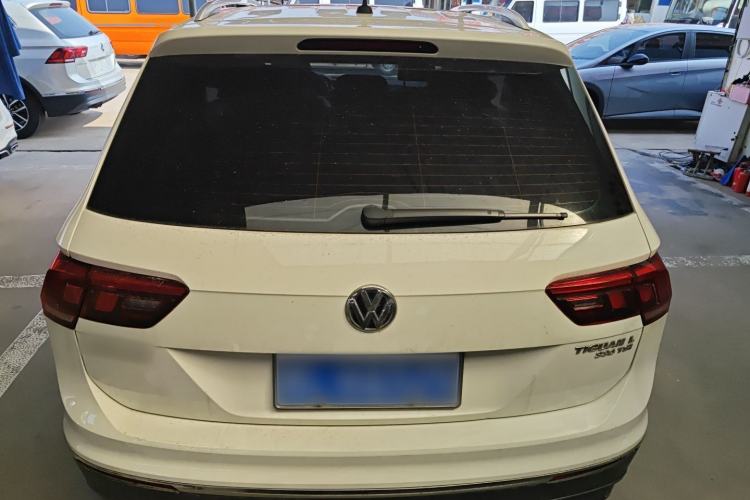 Used Volkswagen Tiguan L 2018 Facelift 330TSI Automatic Two-Wheel Drive Luxury Edition Rear