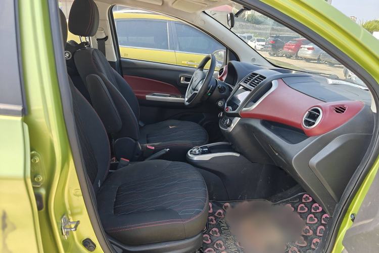 Used CHANGAN Benni 2014 1.4L IMT Luxury Model with Sunroof
