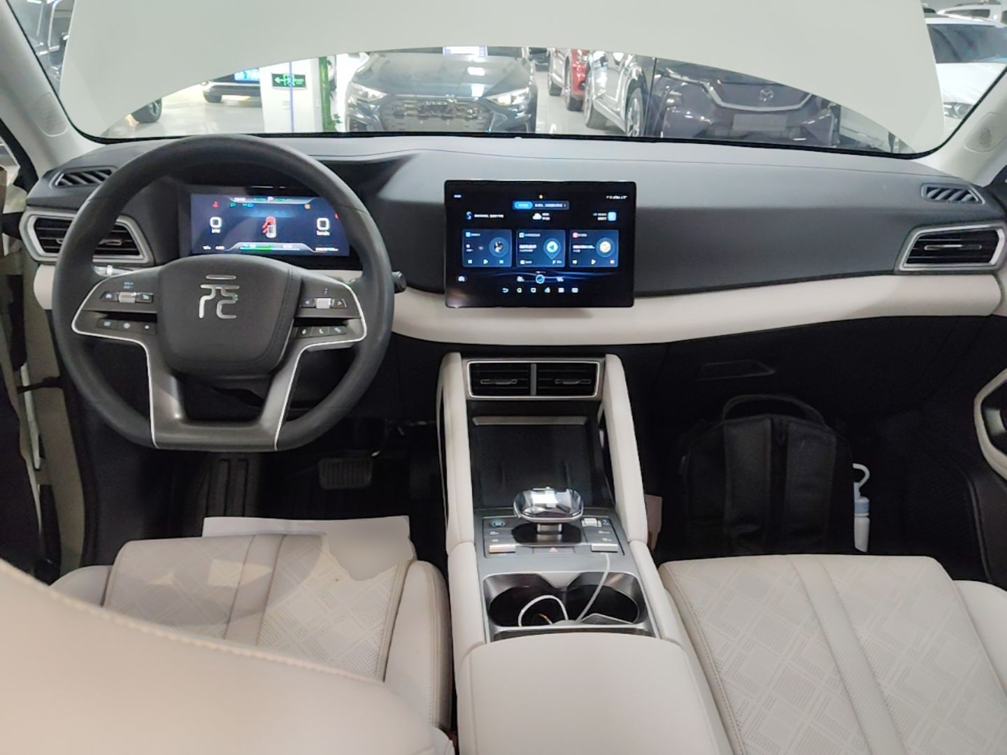 BYD Yuan UP 2024 401 km Active Version — снимка 12