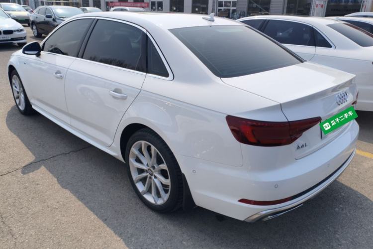 Used Audi A4L 2019 40 TFSI Fashion Edition China VI Emission Standard