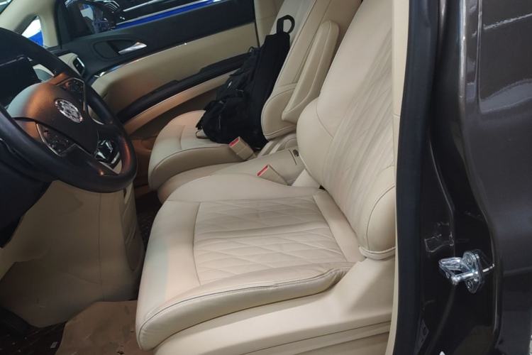 Used Buick GL8 2023 Land Executive Class 652T Luxury Model