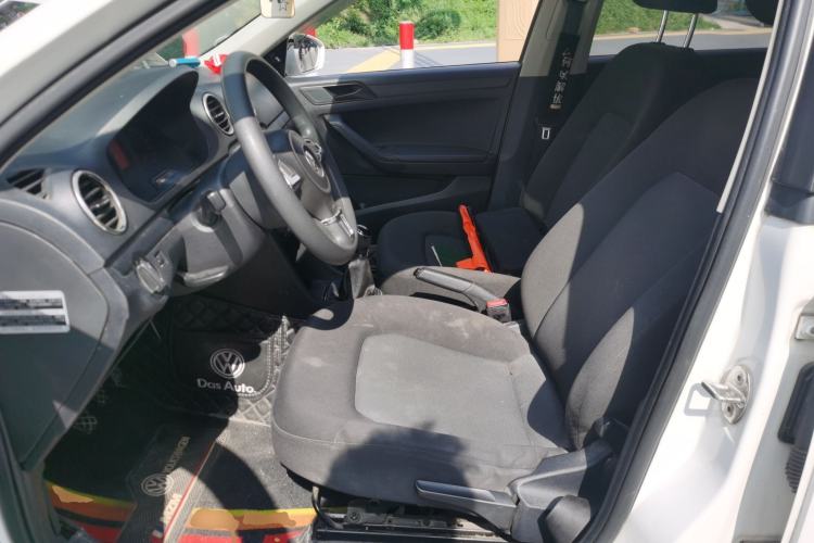 Used Volkswagen Jetta 2015 1.6L Manual Fashion Edition