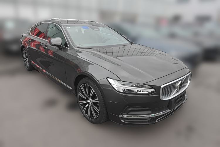 Used Volvo S90 2025 B5 Zhiyuan Luxury Edition Front Right 45 Deg