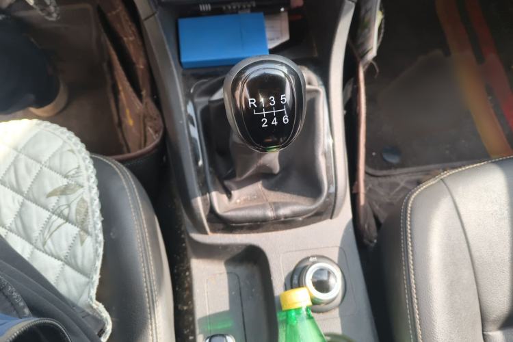 Used Isuzu D-MAX 2019 2.5T Four-Wheel Drive Manual Luxury Extended Version JE4D25Q5A
