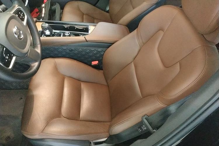 Used Volvo S90 2025 B5 Zhiyi Luxury Edition
