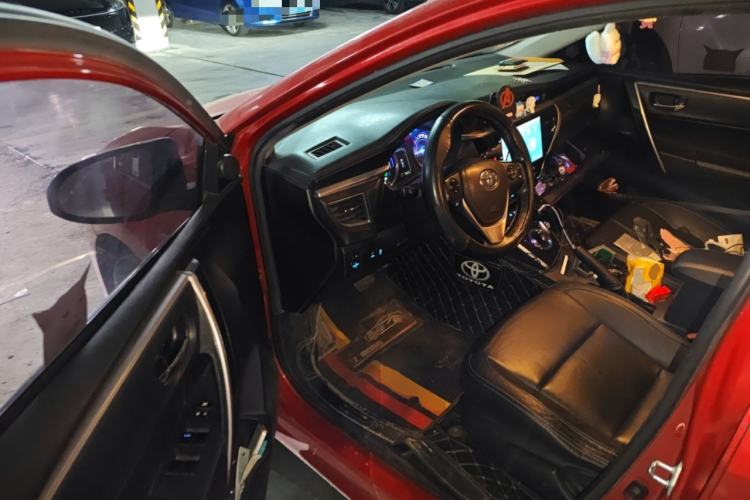 Used Toyota Corolla 2016 Dual-Engine 1.8L E-CVT Elite Edition