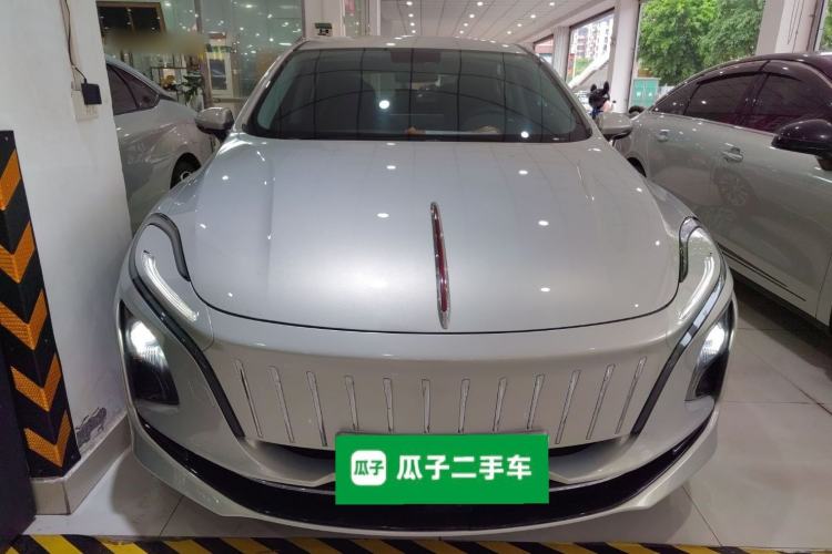 Used Hongqi E-QM5 2022 431 km Charge & Enjoy Edition