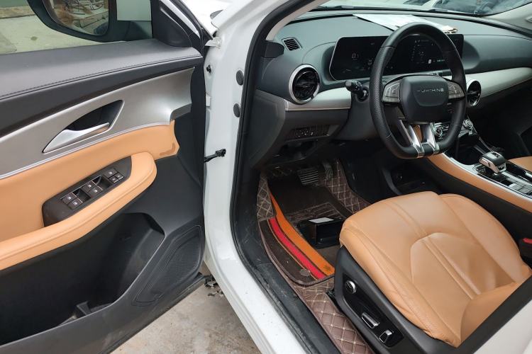 Used FORTHING T5 EVO 2024 Kungfeng Edition 1.5TD DCT Mach Diamond Model Driver Seat