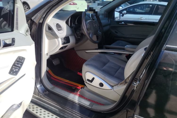 Used Mercedes-Benz M-Class 2010 ML 300 4MATIC