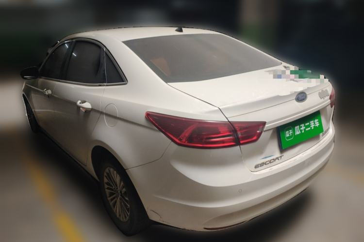 Used Ford Escort 2015 1.5L Manual Comfort Model
