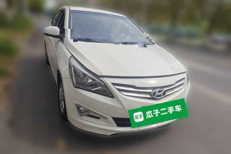 Used Hyundai Verna (older generation) 2016 1.4L Automatic Smart GLS Front Right 45 Deg