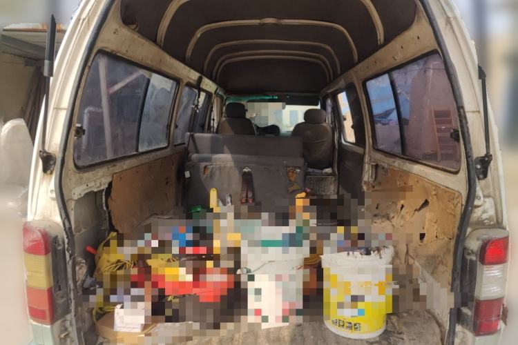 Used Jinbei Hiace 2011 2.0L 5th Generation Kuaiyunwang Comfort Type K 4G19 Trunk