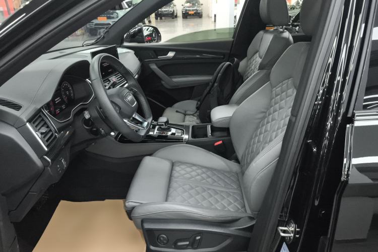 Used Audi Q5L Sportback 2022 Updated 40 TFSI Luxury Edition