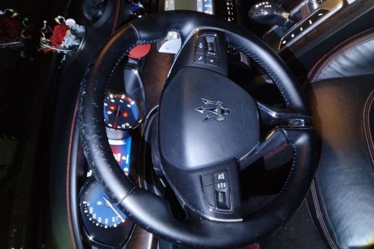 Used Maserati President 2015 3.0T Standard Model Steering Wheel