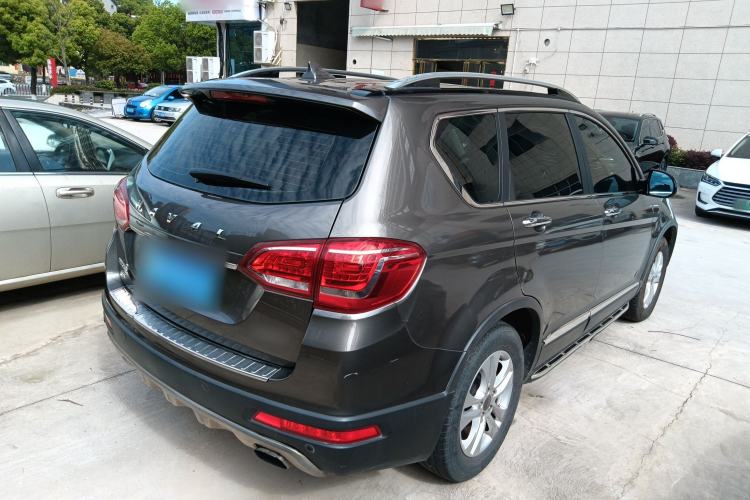 Used Haval H6 2015 Revised Version Sport Edition 1.5T Manual Transmission Two-Wheel Drive Elite Grade
