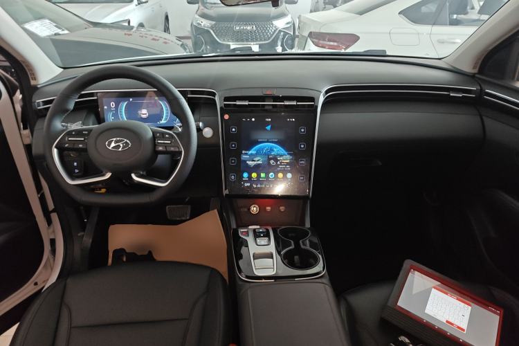 Used Hyundai Tucson 2021 Tucson L 1.5T DCT Luxury Prestige Edition Center Console