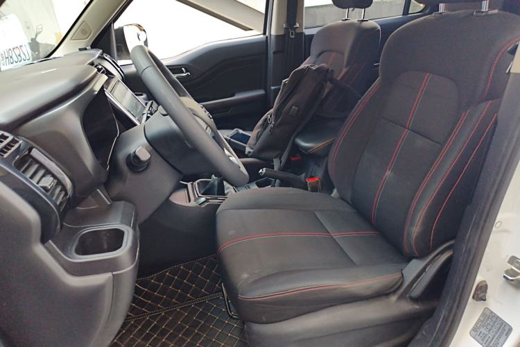 Used CHANGAN OSHAN X70A 2019 1.5L Manual Standard Version China VI