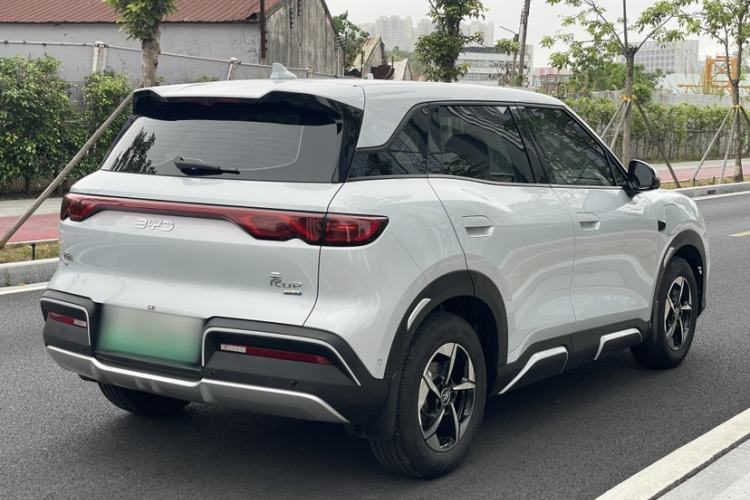 Used BYD Yuan UP 2025 Intelligent Driving Version 401 km Leading Edition Exterior 6