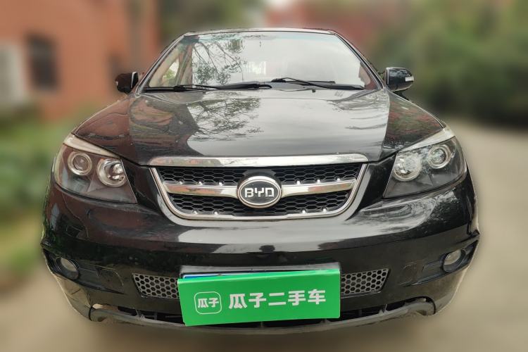 Used BYD S6 2014 1.5TI Manual Luxury 5-Seater Front