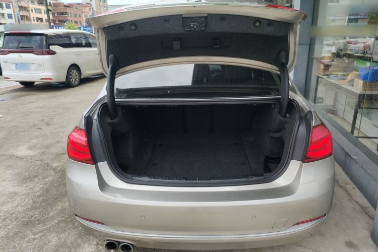 Used BMW 3 Series 2018 320Li Fashion Model
