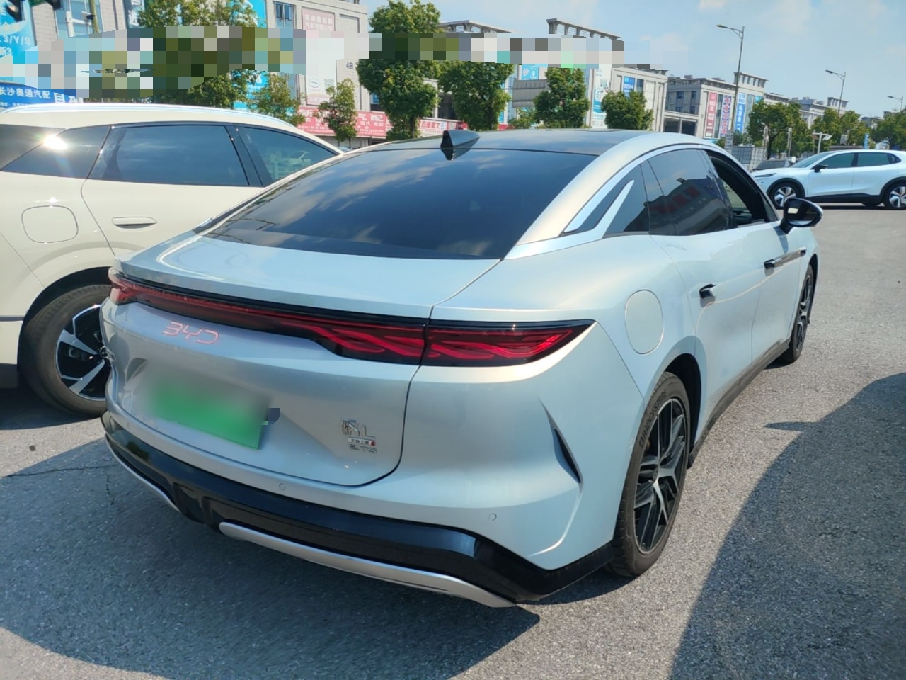 BYD Han L 2025 EV Four-Wheel Drive LiDAR Flagship Model — снимка 6