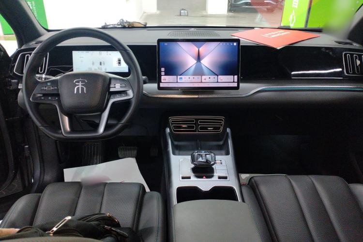 Used BYD Song Pro New Energy 2025 Second-Generation Intelligent Driving Version DM-i 115KM Superior Trim Center Console