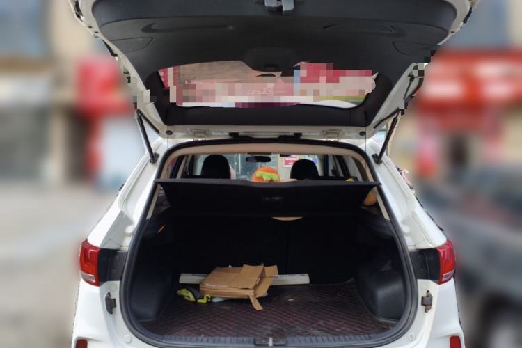 Used Bestune X40 2018 Internet Celebrity Edition 1.6L Automatic Luxury Version Trunk