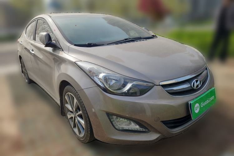 Used Hyundai Elantra (5th Generation / Langdong) 2015 1.6L Automatic Leading Model Front Right 45 Deg