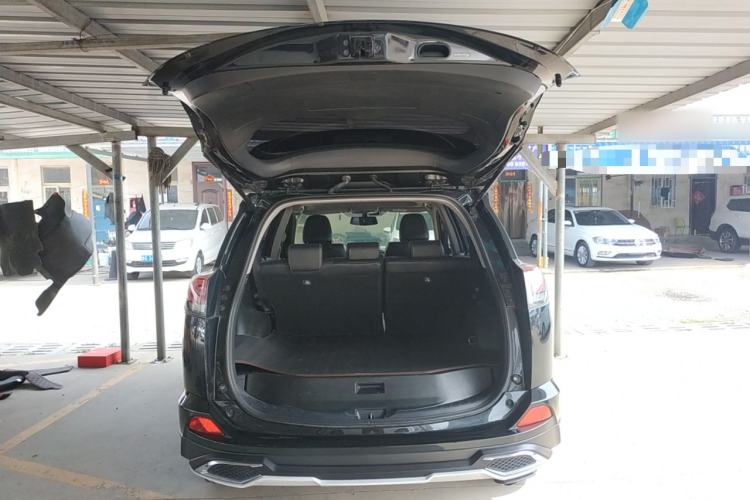 Used Toyota RAV4 2016 2.0L CVT Two-Wheel Drive Smart Edition China V Standard