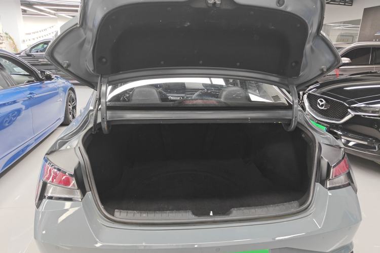 Used Hyundai Elantra 2021 1.5L CVT GLX Elite Edition Trunk